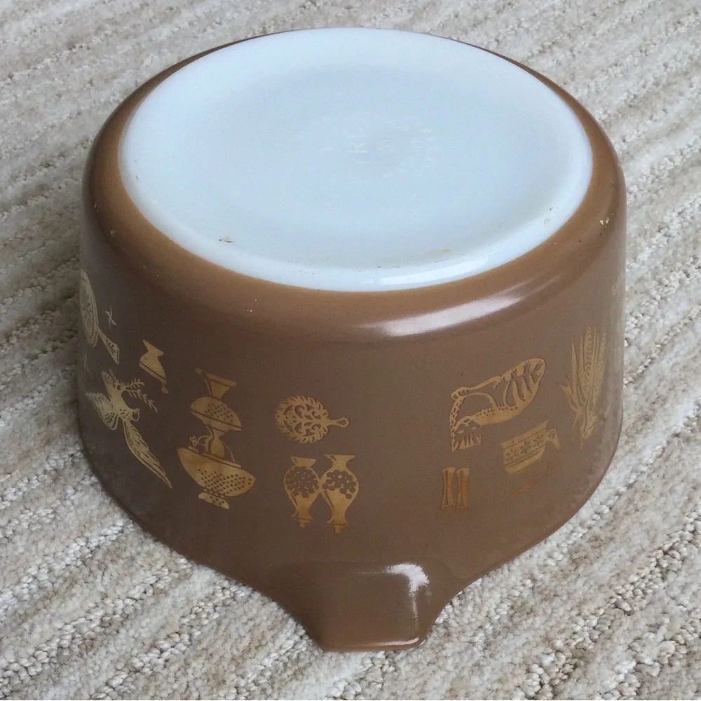 Cinderella Mixing Bowl Early American by PYREX # 473 7 1 Quart Vintage